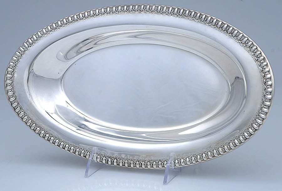 Brandon Hall (Silverplate, Hollowware) 12" Bread Tray by International Silver-1