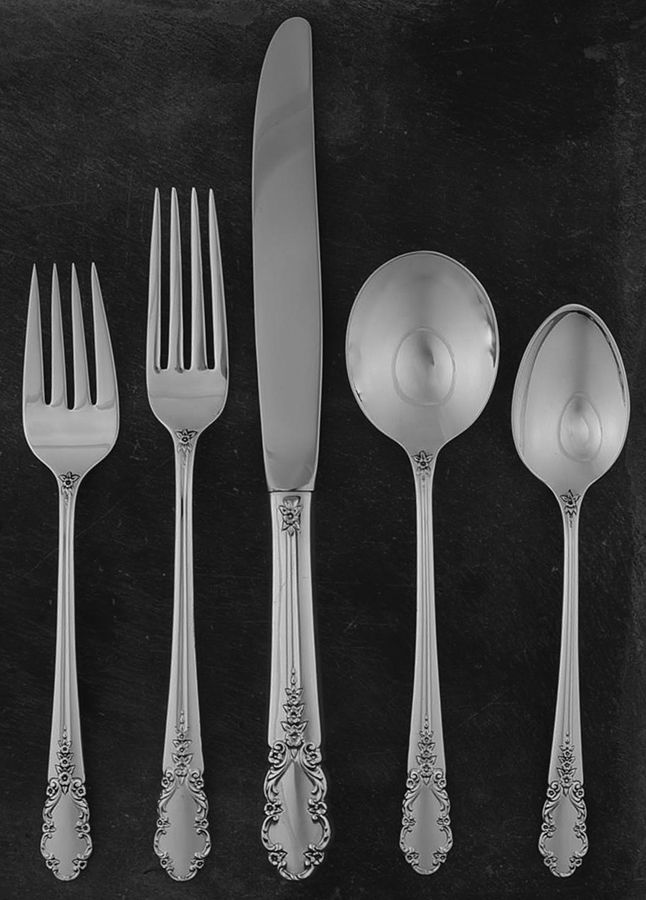 Bridal Veil (Sterling, 1950, No Monograms) 5 Piece Place Size Setting by International Silver-1
