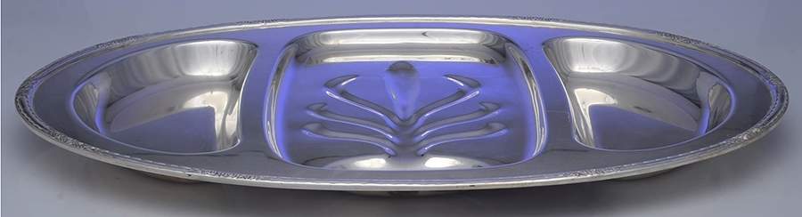 Camille (Silverplate, Hollowware) 21" 3 Part Meat Platter W/Well & Tree by International Silver-1