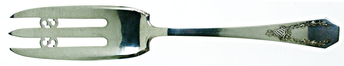 Carolina (Silverplate, 1914) Cake Serving Fork by International Silver-1