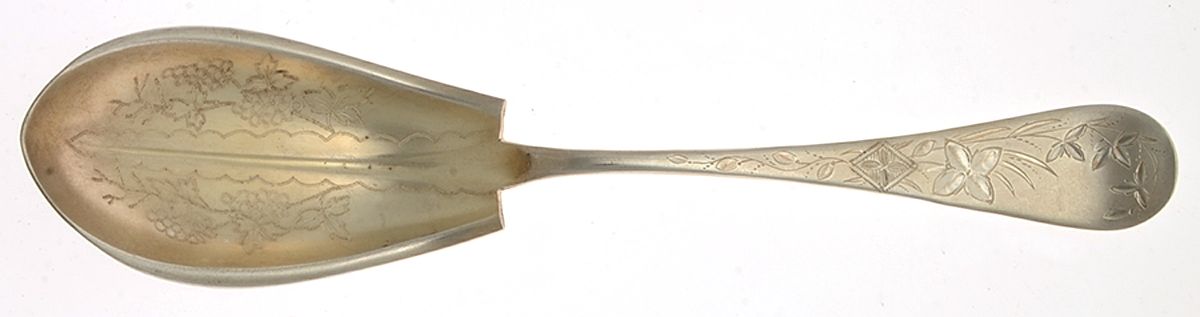 Cardinal (Silverplate, 1888) Bright Cut Preserve Spoon by International Silver-1