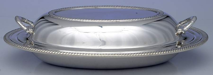 Castleton (Silverplate, Hollowware) Double Vegetable Bowl by International Silver-1