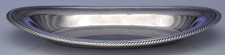 Castleton (Silverplate, Hollowware) Silverplate Bread Tray by International Silver-1