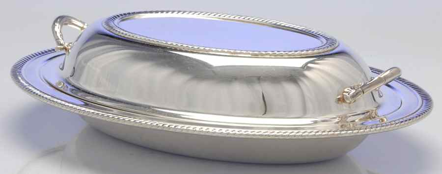 Castleton (Silverplate, Hollowware) Double Vegetable Bowl by International Silver-1