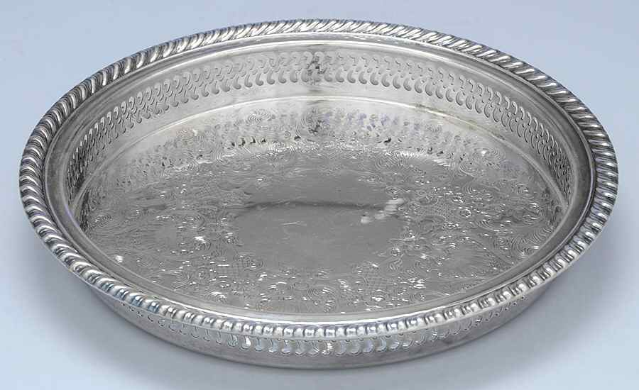 Castleton (Silverplate, Hollowware) 9" Gallery Tray by International Silver-1