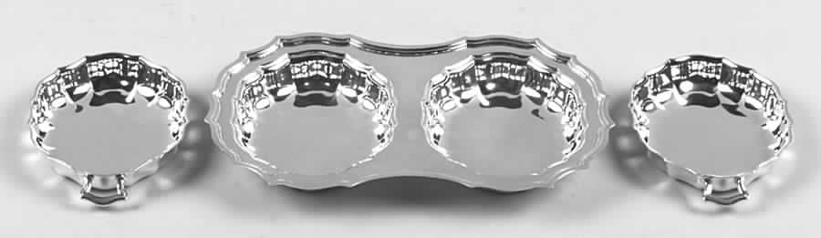 Chippendale (Silverplate, Hollowware, Four Toe) 2-Part Condiment Dish with Lid by International Silver-1