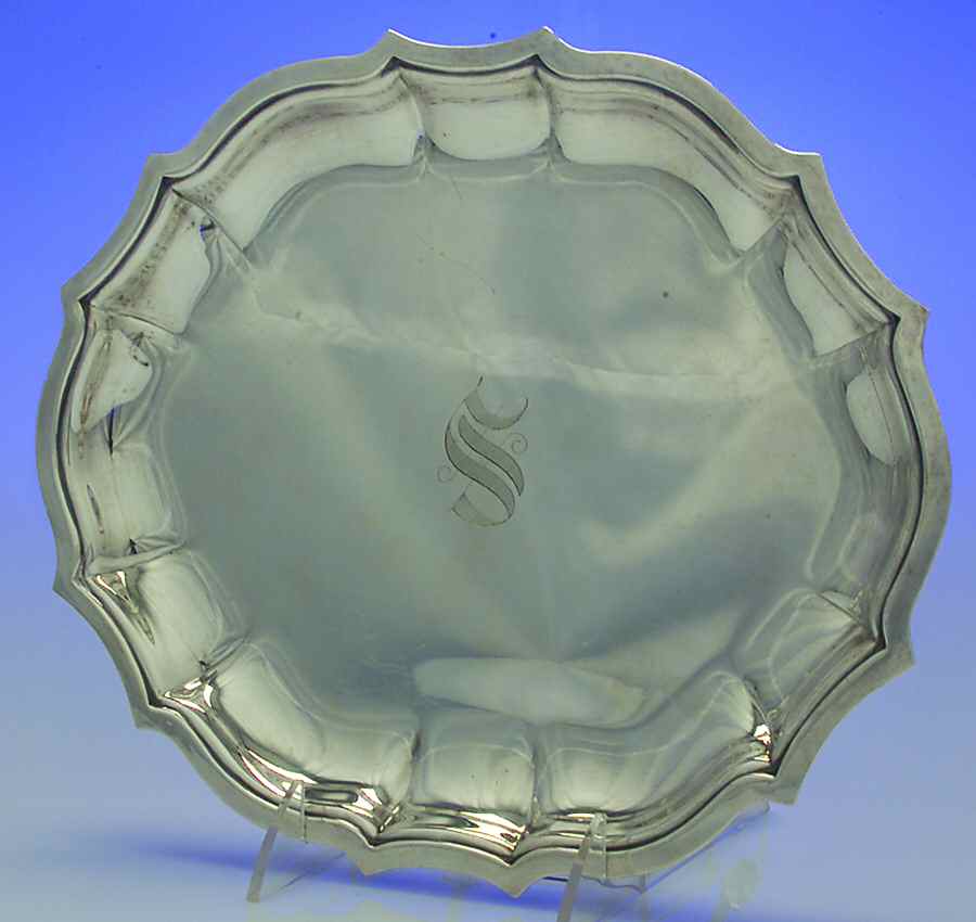 Chippendale (Silverplate, Hollowware, Four Toe) Extra Small Silverplate Oval Tray by International Silver-1