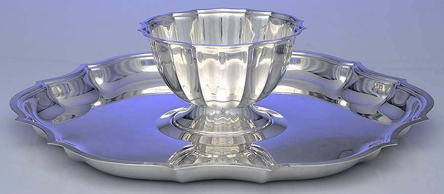 Chippendale (Silverplate, Hollowware, Four Toe) 2 Piece Chip & Dip Set by International Silver-1