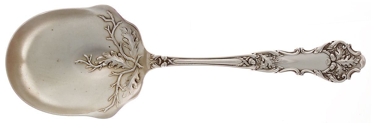Charter Oak (Silverplate, 1906) Solid Smooth Berry/Casserole Spoon by International Silver-1