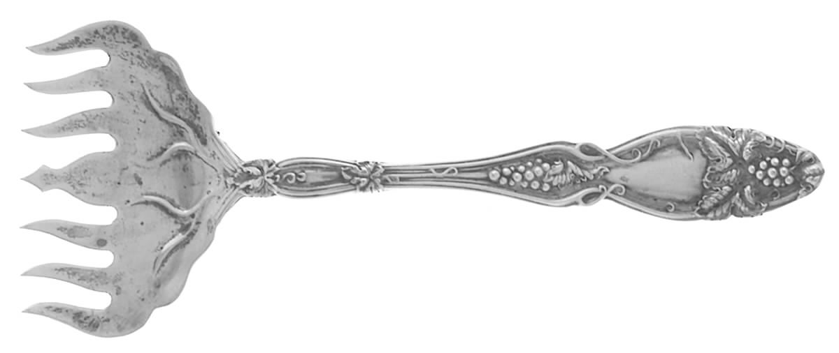 Cloeta (Sterling, 1904) Large Solid Tined Sardine Serving Fork by International Silver-1