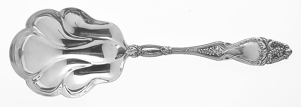 Cloeta (Sterling, 1904) Large Solid Berry/Casserole Spoon by International Silver-1