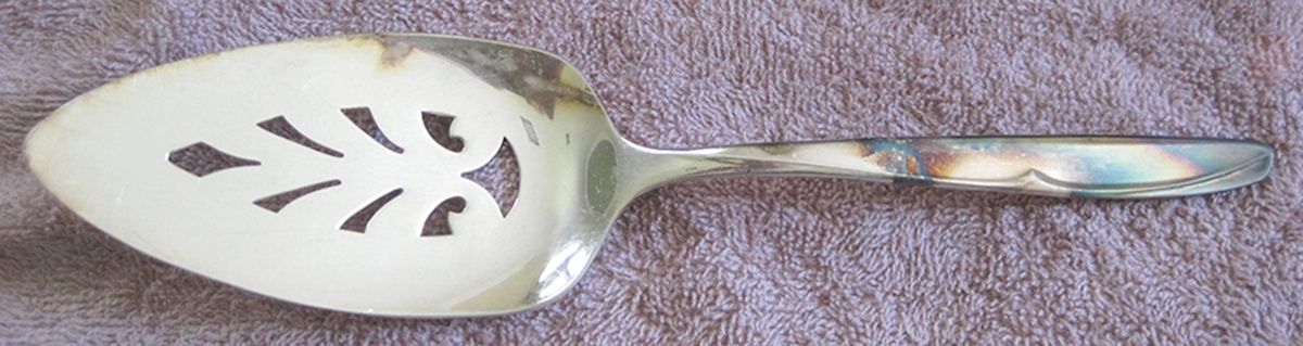 Concept (Silverplate, 1957) Solid Pie Server by International Silver-1