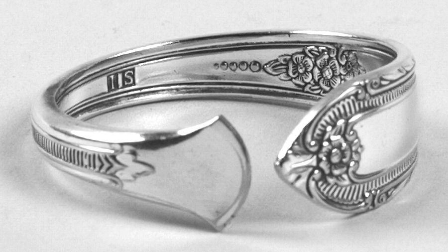 Cotillion (Silverplate, 1937) Napkin Ring Large HC by International Silver-1