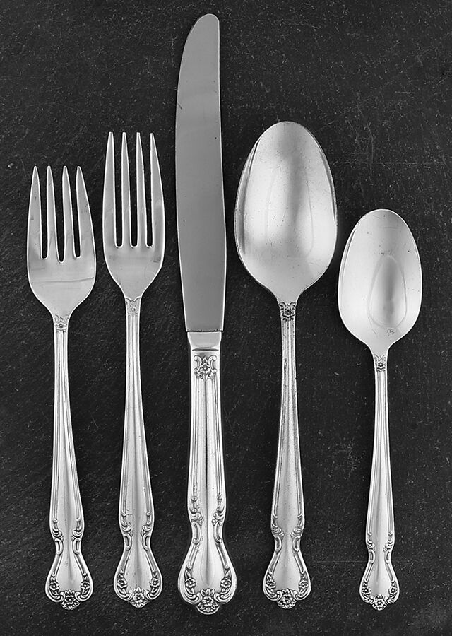 Daybreak-Elegant Lady (Silverplate, 1952) 40  Piece Estate Set by International Silver-1