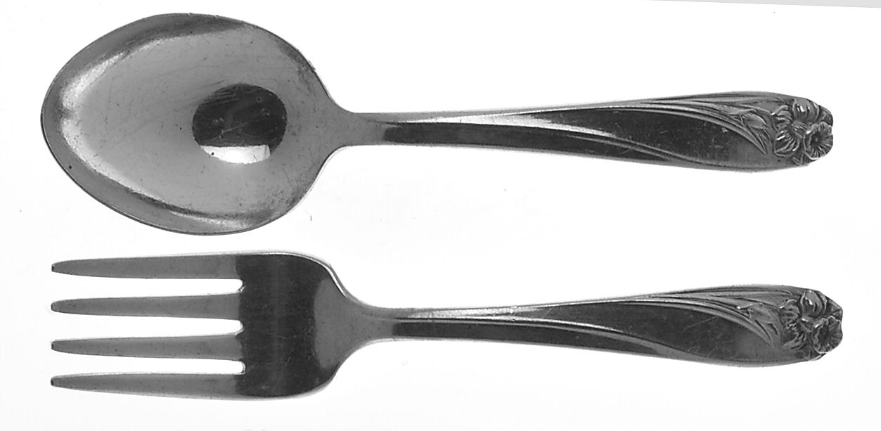 Daffodil (Silverplate, 1950) 2 Pc Baby Set (BF, BS) by International Silver-1