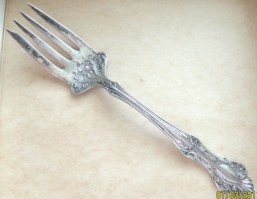 Doric (Silverplate, 1909) Medium Solid Cold Meat Serving Fork by International Silver-1