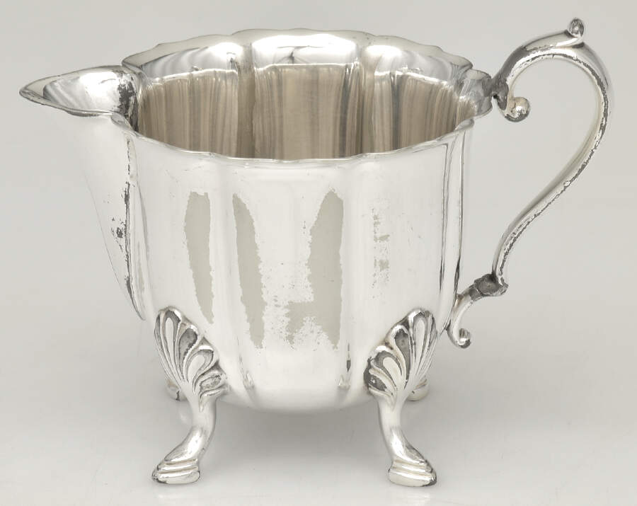 Early American (Silverplate, Hollowware) Mini Creamer by International Silver-1