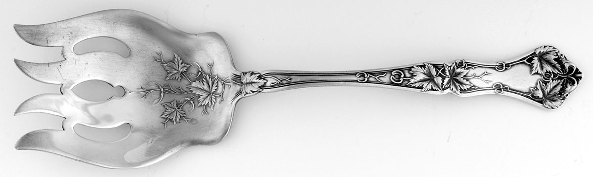 Edgewood (Sterling, 1909) Solid Pierced Fish Serving Fork by International Silver-1