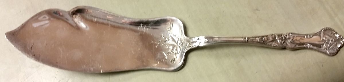 Edgewood (Sterling, 1909) Large Solid Pierced Fish Knife by International Silver-1