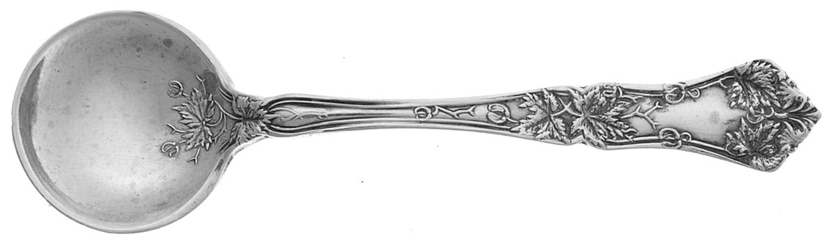 Edgewood (Sterling, 1909) Individual Salt Spoon by International Silver-1