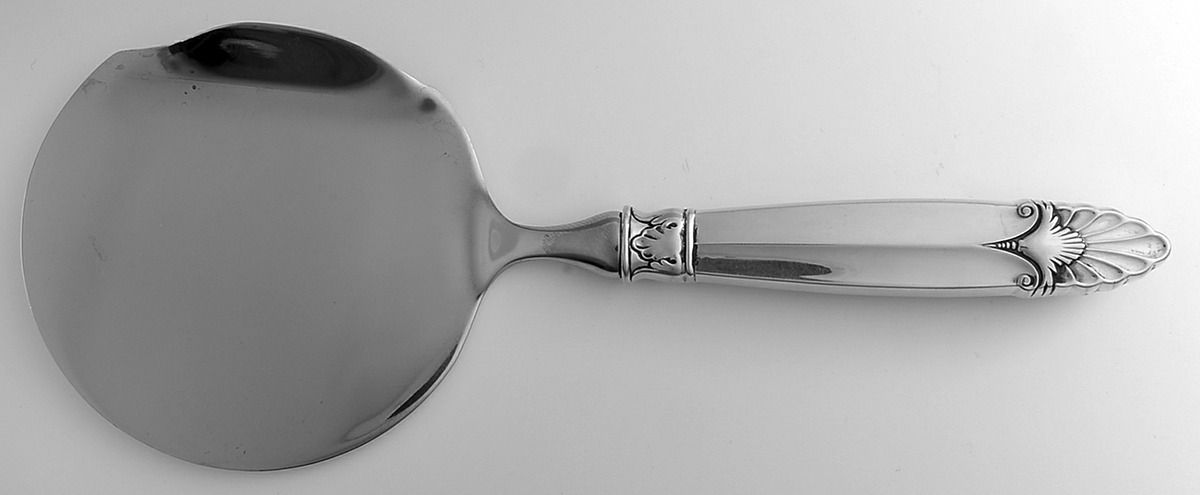 Empress (Sterling, 1932) Cranberry Server with Stainless Bowl by International Silver-1