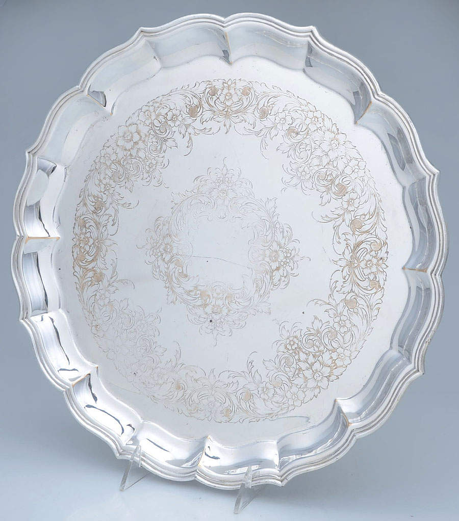 English Flutes (Silverplate, Hollowware) Medium Round Silverplate Tray by International Silver-1