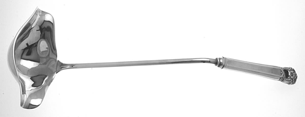 Eternally Yours (Silverplate, 1941) Punch Ladle with Silverplate Bowl by International Silver-1