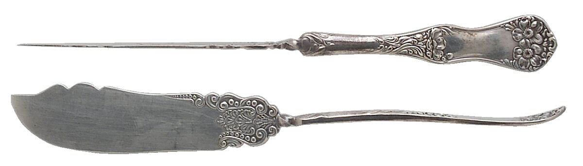 Flower (Silverplate, 1906) Flat Twisted Handle Master Butter Knife by International Silver-1