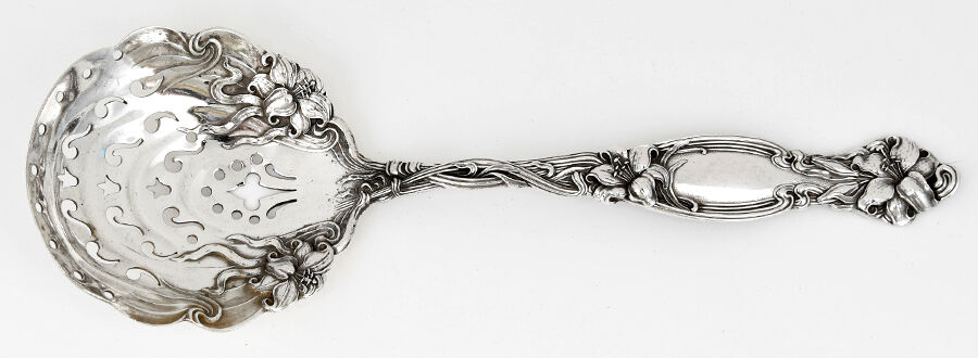 Frontenac (Sterling, 1903) Large Pierced Pea Serving Spoon by International Silver-1