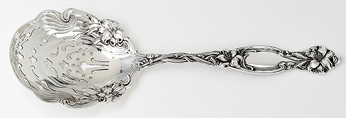 Frontenac (Sterling, 1903) Ice Serving Spoon Large by International Silver-1