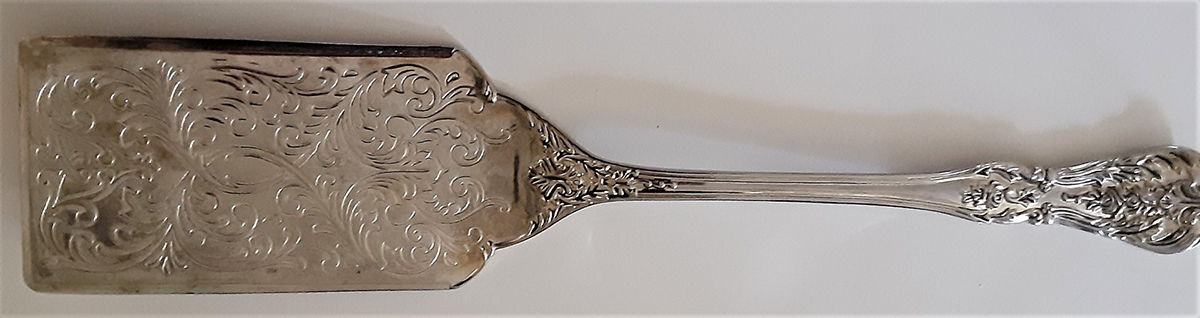French Rose (Silverplate) Lasagna Server, Solid Piece by International Silver-1