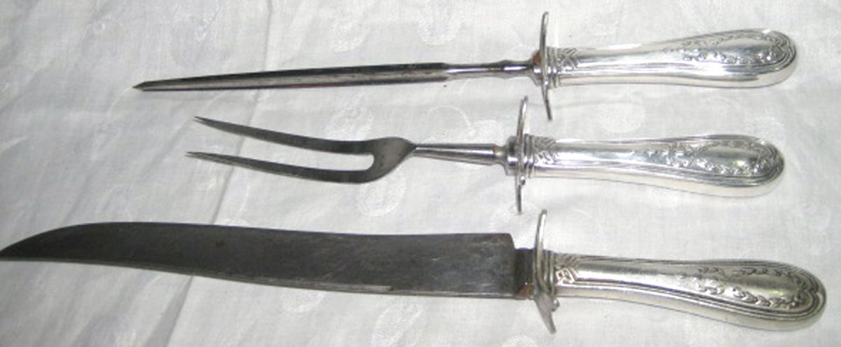 Garrick (Silverplate, 1908) Large 3-Piece Roast Carving Set w/ Stainless Blade by International Silver-1