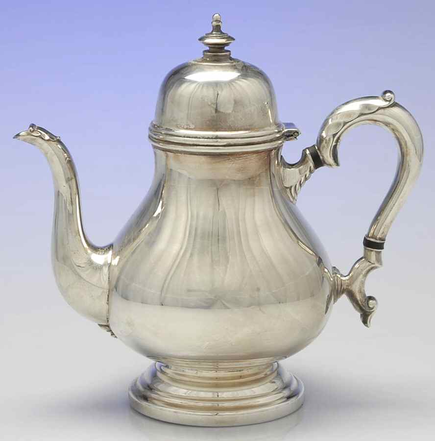 Georgian Castle (Silverplate, Hollowware) Teapot by International Silver-1
