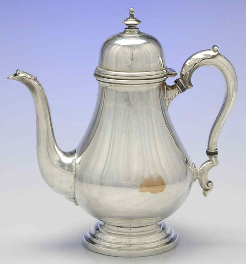 Georgian Castle (Silverplate, Hollowware) Silverplate Coffee Pot by International Silver-1