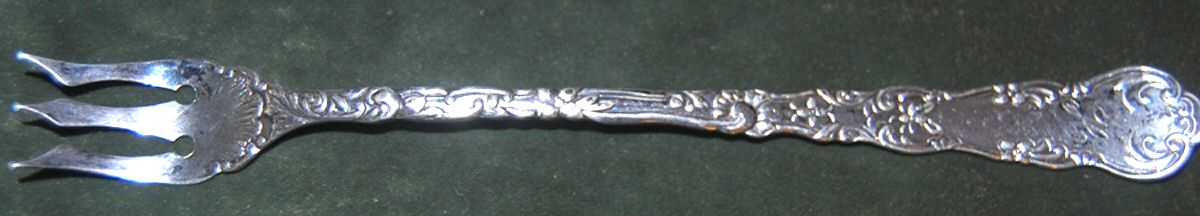 Harvard I (Silverplate, 1891) Oyster Fork by International Silver-1
