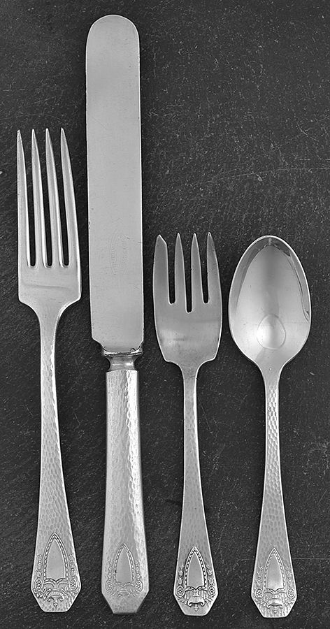 Heraldic (Silverplate, 1916) 32  Piece Estate Set by International Silver-1