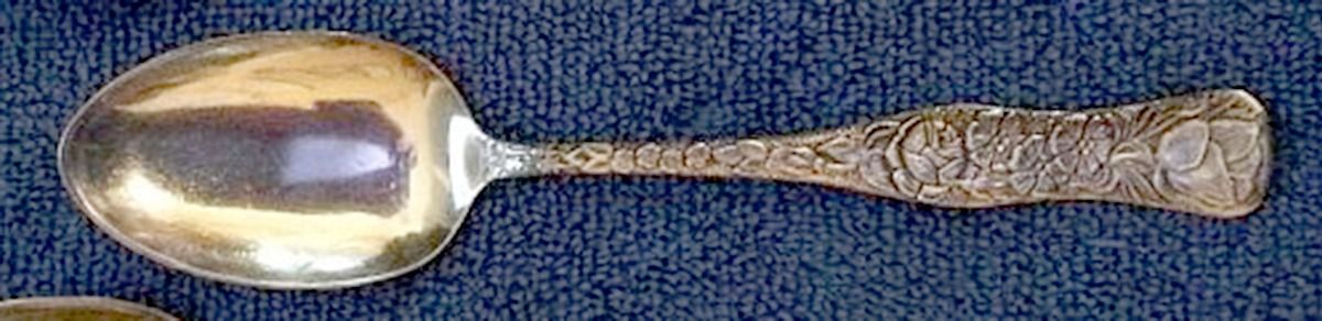 Hiawatha (Silverplate, 1887) Place/Oval Soup Spoon by International Silver-1