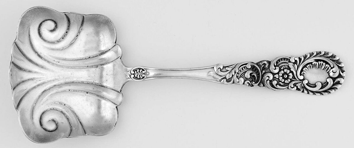 Howard (Silverplate, 1891) Nut Shovel by International Silver-1