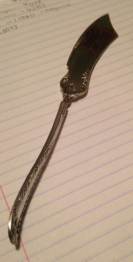 Irving Flat Twisted Handle Master Butter Knife by International Silver-1