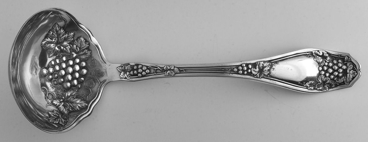 Isabella (Silverplate, 1913) Solid Gravy Ladle by International Silver-1