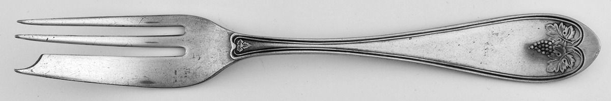 Ivy (Silverplate, 1870) Individual Pie Fork by International Silver-1
