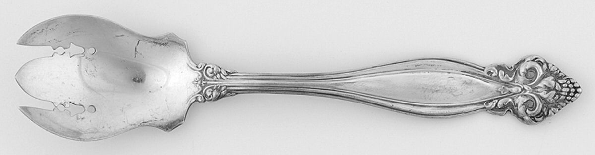 Jeanne d'Arc (Sterling, 1905 No Monos) Ice Cream Fork by International Silver-1