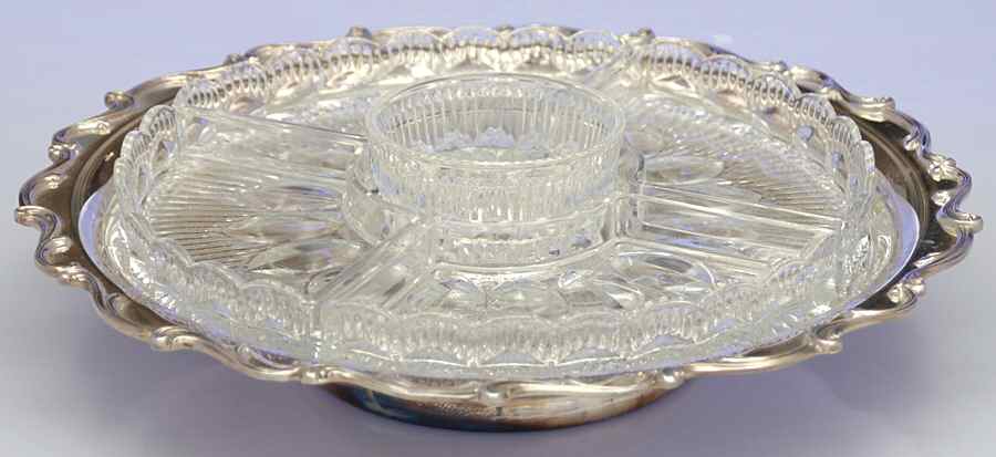 Joanne (Silverplate, Hollowware) Lazy Susan with Liner by International Silver-1