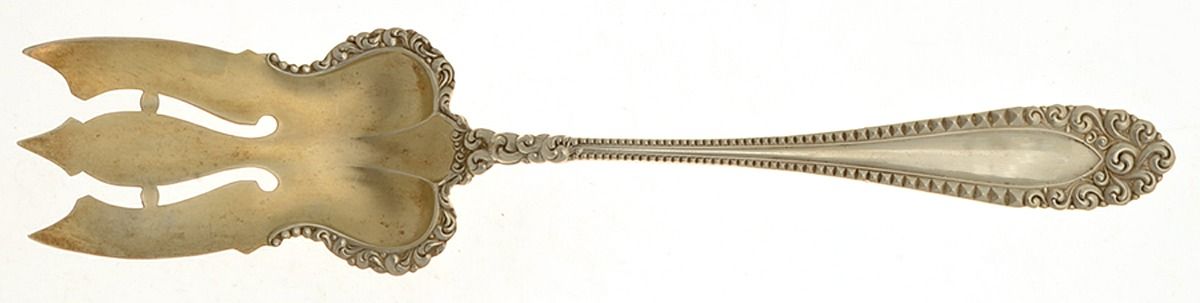 Kenilworth (Sterling, 1887, Medium Solid Cold Meat Serving Fork by International Silver-1