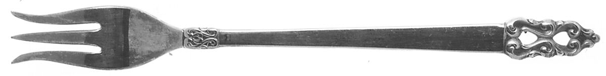 King Frederik-Royal Empress (Silverplate) Short Handle Pickle/Olive Fork by International Silver-1