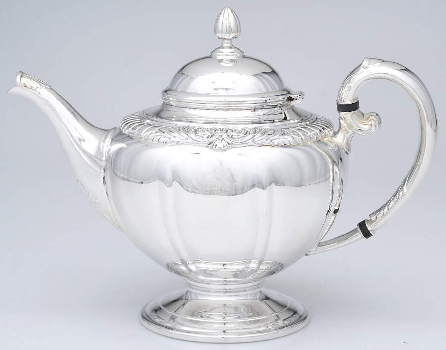Kingsbury (Silverplate, Hollowware) Teapot by International Silver-1
