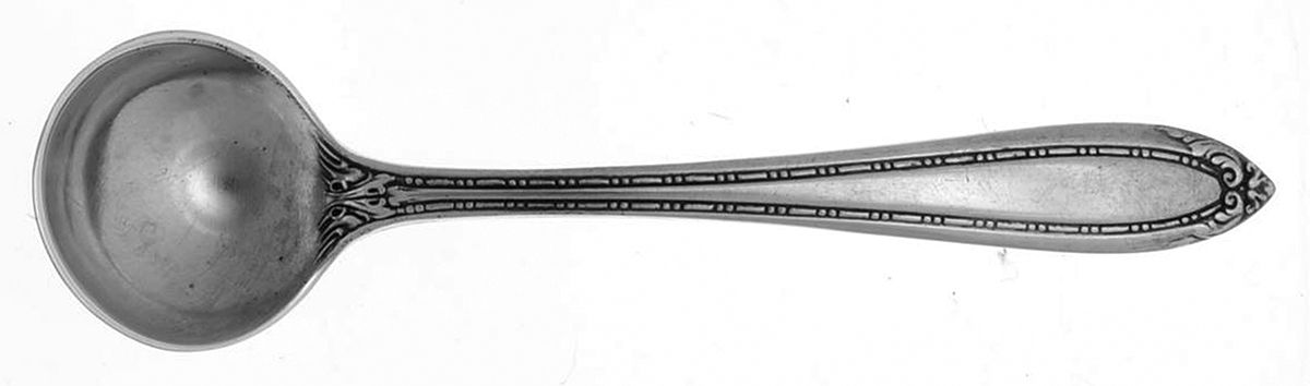 Lady Betty (Sterling, 1920) Individual Salt Spoon by International Silver-1