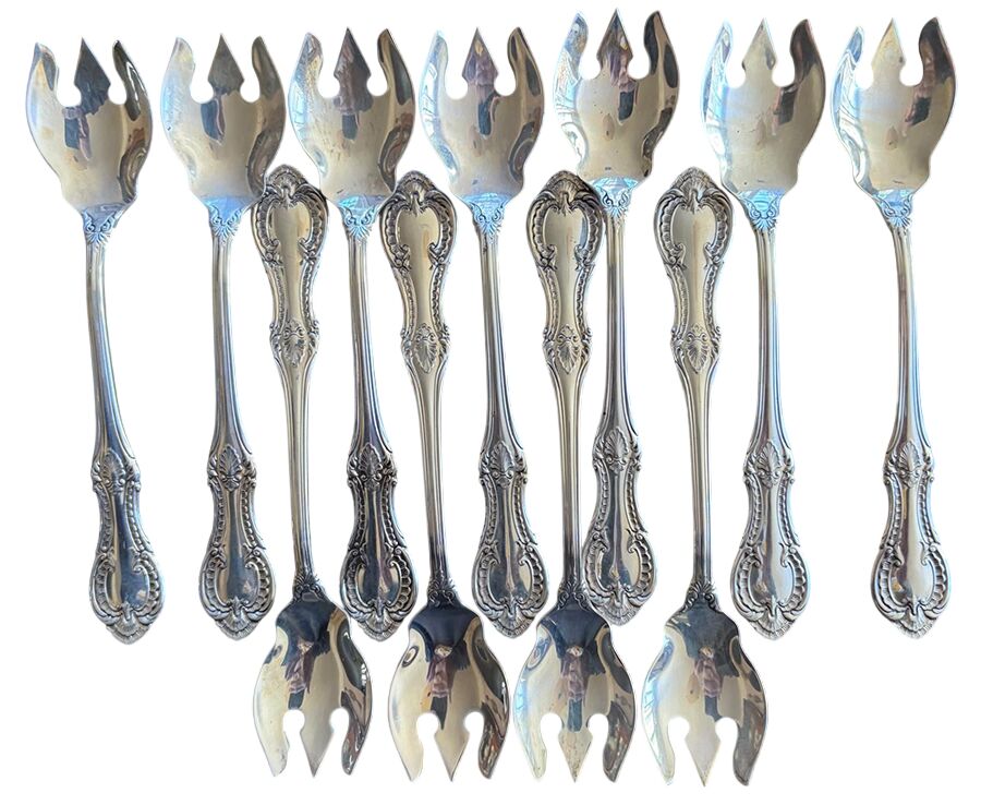 Lambeth Manor (Sterling, 1952, No Monograms) Dessert Fork by International Silver-1