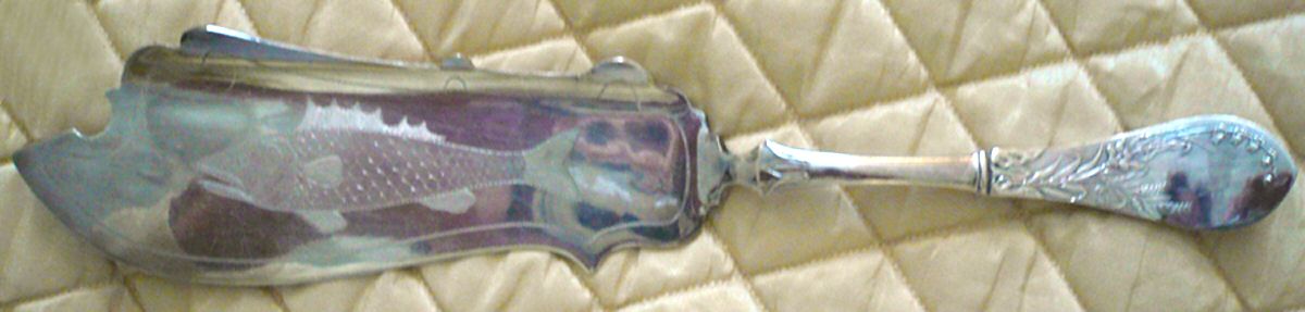 Lily (Silverplate, 1874) Large Solid Fish Server by International Silver-1