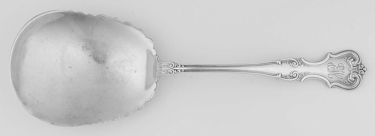 Litchfield (Sterling, 1898) Small Solid Berry/Casserole Spoon by International Silver-1
